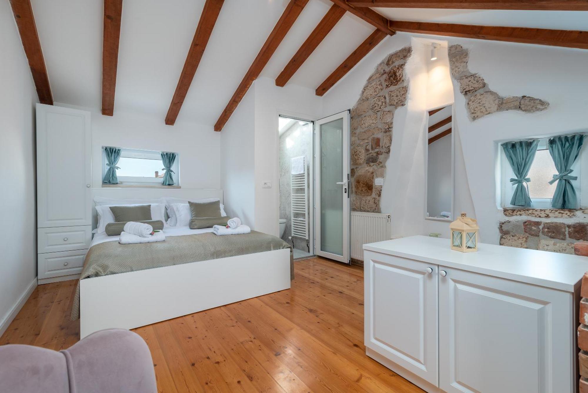 Villa Manero Trogir Exterior foto